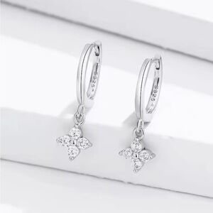 925 Sterling Silver Dainty Hoop Earrings with CZ Flower Charm Elegant Mi…